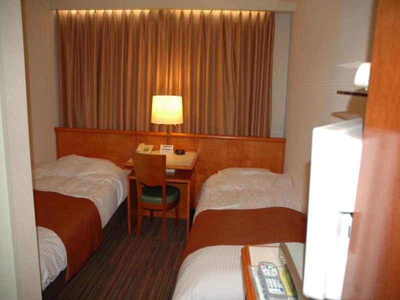 Takamatsu Terminal Hotel Buitenkant foto