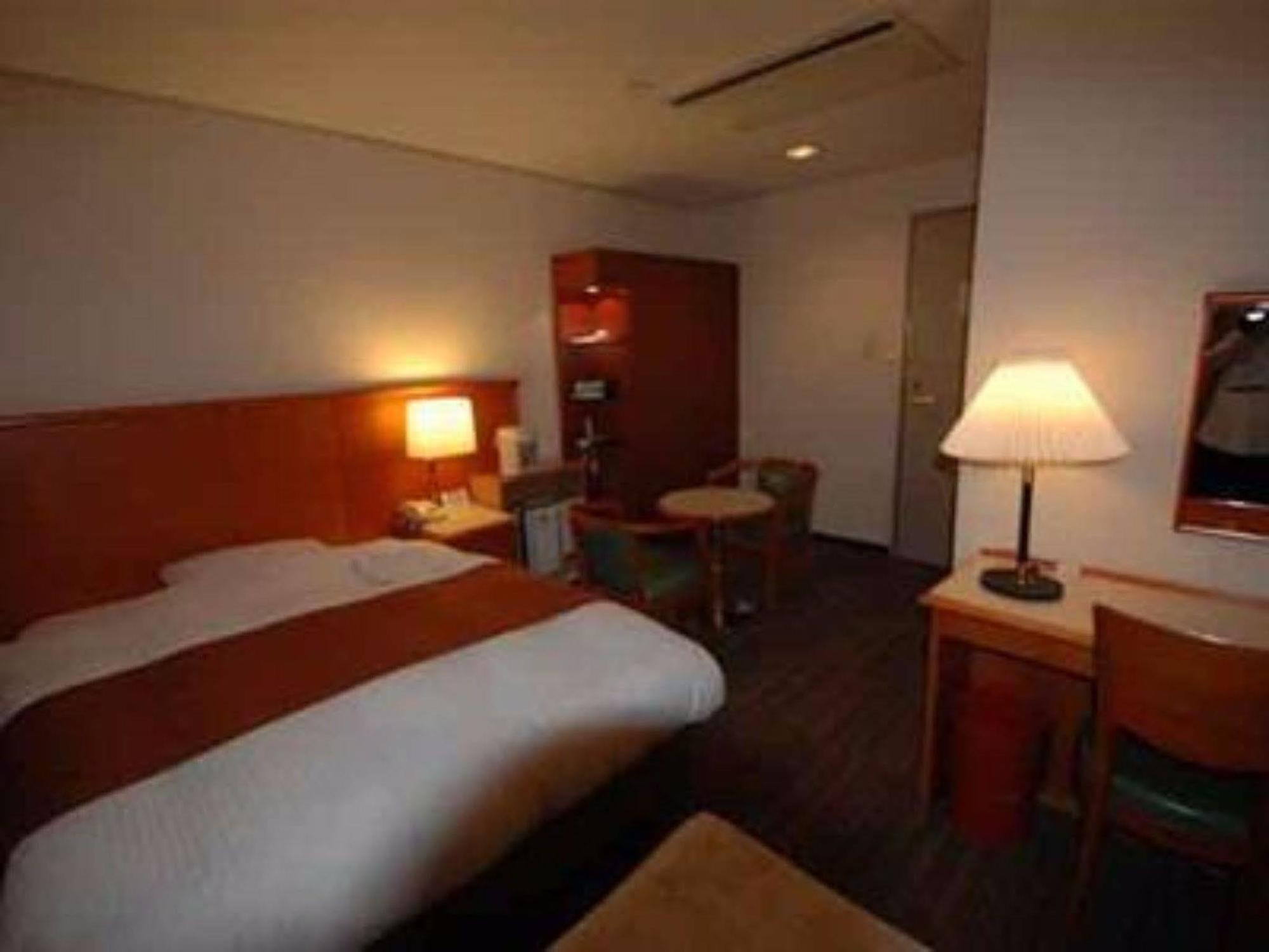 Takamatsu Terminal Hotel Buitenkant foto