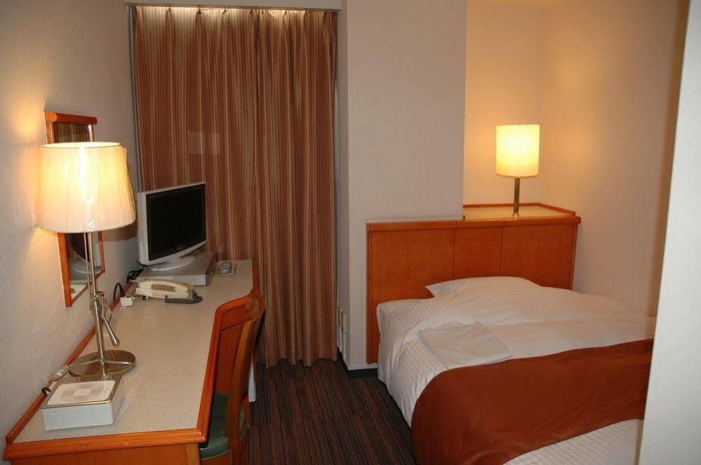 Takamatsu Terminal Hotel Buitenkant foto